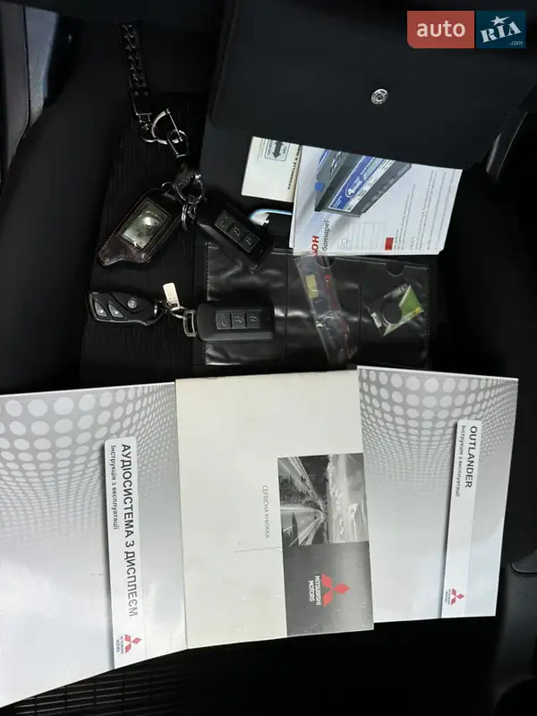 Внедорожник / Кроссовер Mitsubishi Outlander 2013 в Виннице документ
