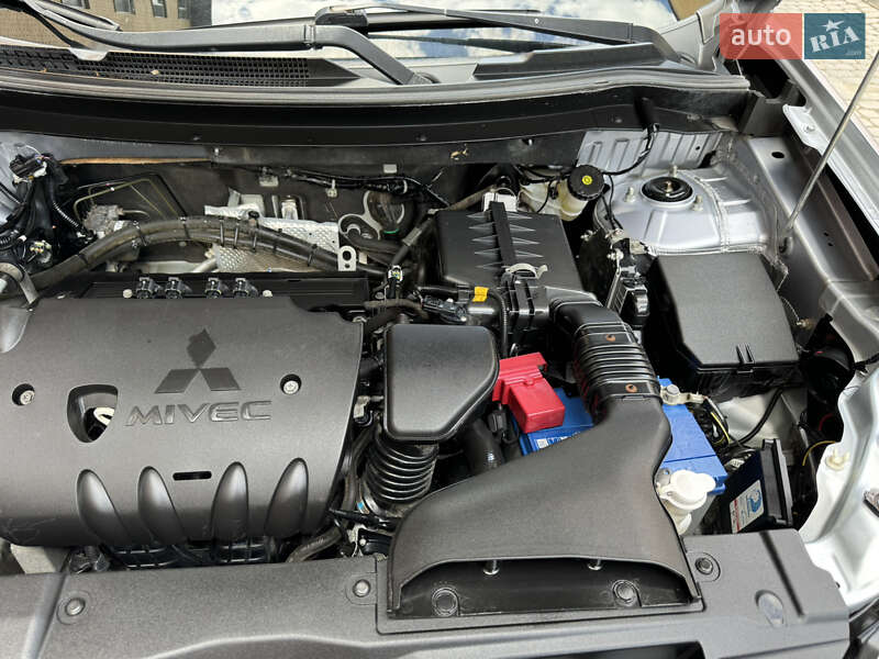 Внедорожник / Кроссовер Mitsubishi Outlander 2013 в Виннице