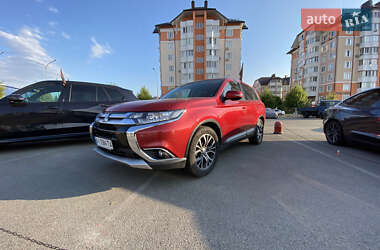 Mitsubishi Outlander 2016
