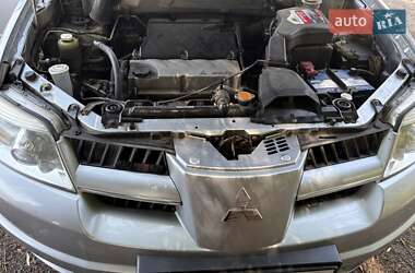 Внедорожник / Кроссовер Mitsubishi Outlander 2009 в 