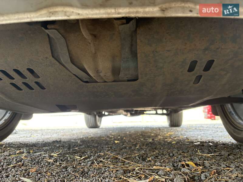 Внедорожник / Кроссовер Mitsubishi Outlander 2009 в Славянске