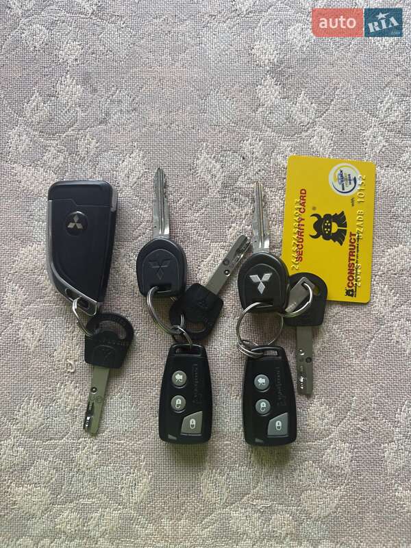 Внедорожник / Кроссовер Mitsubishi Outlander 2009 в Славянске