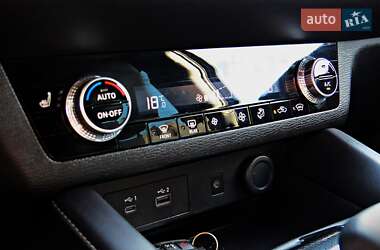 Внедорожник / Кроссовер Mitsubishi Outlander 2022 в 