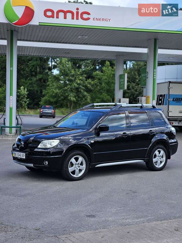 Внедорожник / Кроссовер Mitsubishi Outlander 2007 в Конопнице