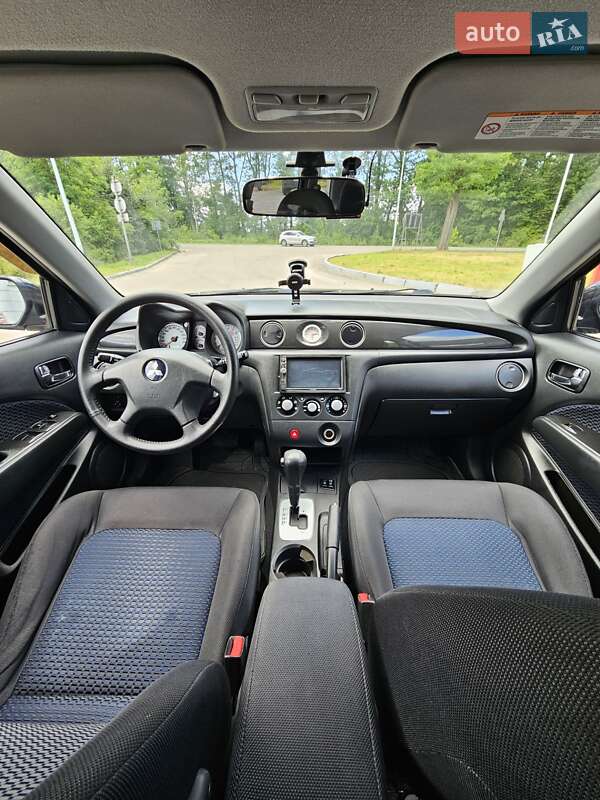Внедорожник / Кроссовер Mitsubishi Outlander 2007 в Конопнице