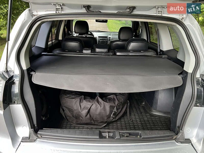Внедорожник / Кроссовер Mitsubishi Outlander 2008 в Нежине