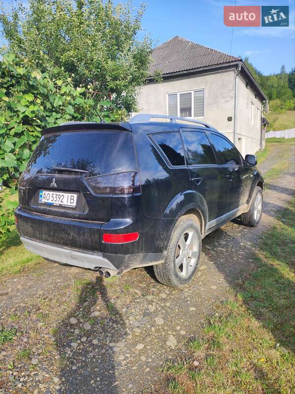 Позашляховик / Кросовер Mitsubishi Outlander 2006 в Сваляві фото 8 Позашляховик / Кросовер Mitsubishi Outlander 2006 в Сваляві