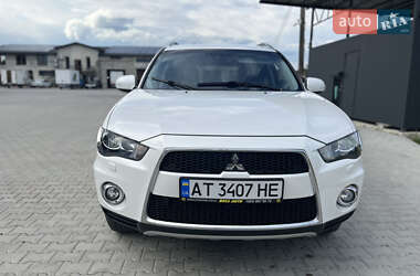 Внедорожник / Кроссовер Mitsubishi Outlander 2010 в 