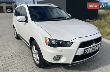 Внедорожник / Кроссовер Mitsubishi Outlander 2010 в 