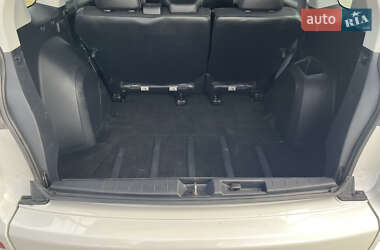 Внедорожник / Кроссовер Mitsubishi Outlander 2010 в 
