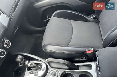 Внедорожник / Кроссовер Mitsubishi Outlander 2010 в 