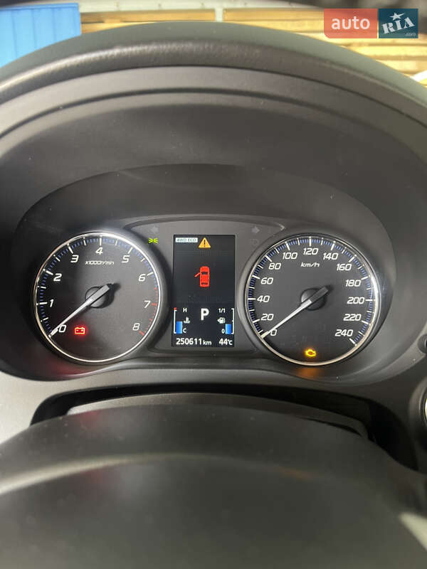 Внедорожник / Кроссовер Mitsubishi Outlander 2012 в Славянске