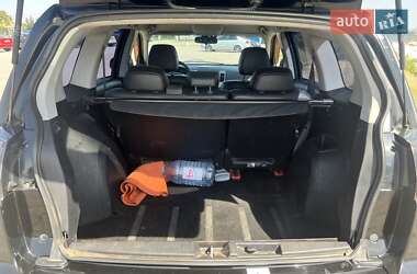 Внедорожник / Кроссовер Mitsubishi Outlander 2010 в 
