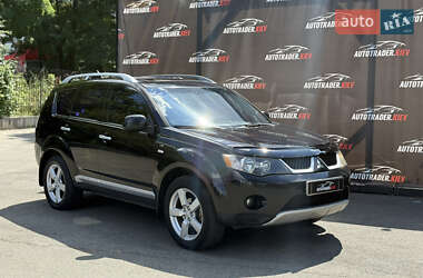 Позашляховик / Кросовер Mitsubishi Outlander 2008 в Києві
