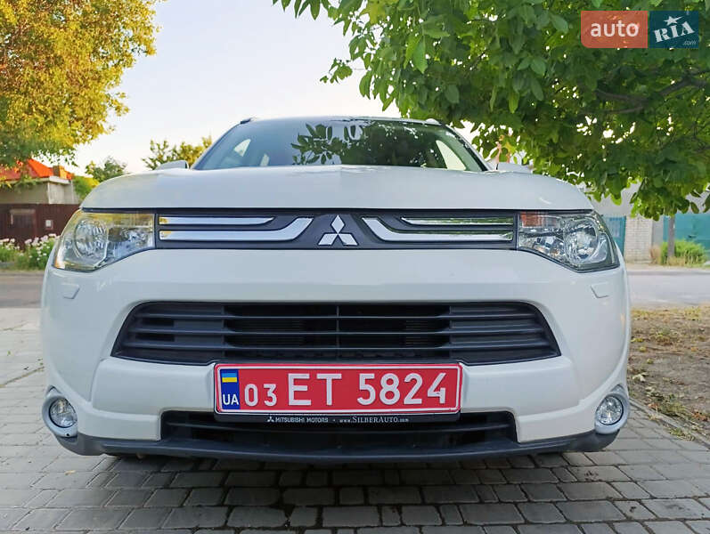 Внедорожник / Кроссовер Mitsubishi Outlander 2013 в Одессе фото 4 Внедорожник / Кроссовер Mitsubishi Outlander 2013 в Одессе