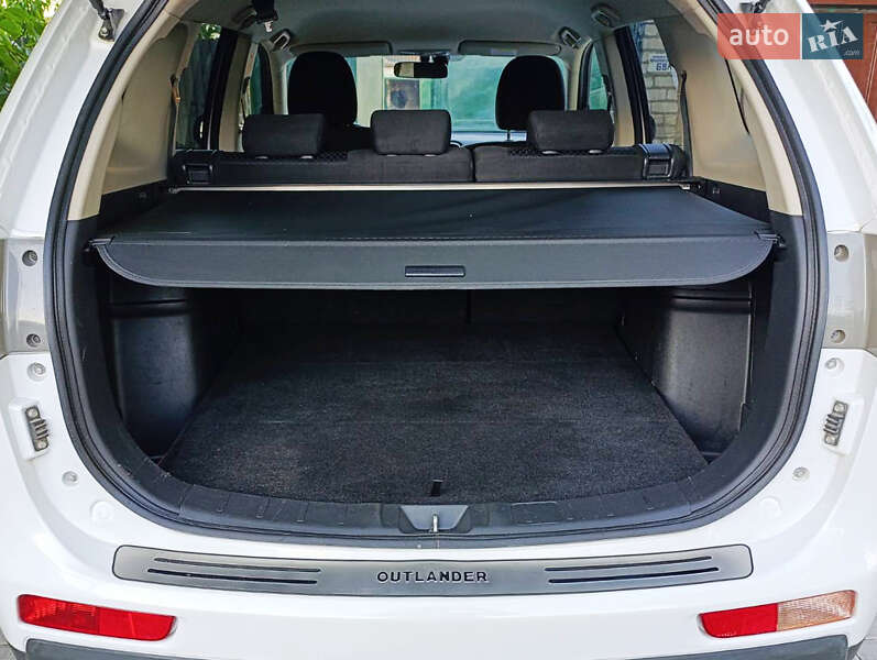 Внедорожник / Кроссовер Mitsubishi Outlander 2013 в Одессе фото 17 Внедорожник / Кроссовер Mitsubishi Outlander 2013 в Одессе