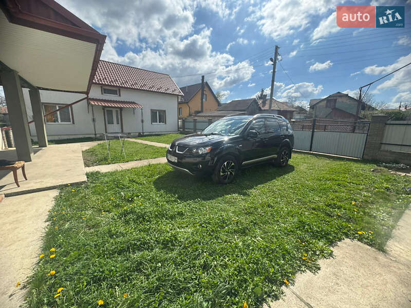 Внедорожник / Кроссовер Mitsubishi Outlander 2008 в Черновцах