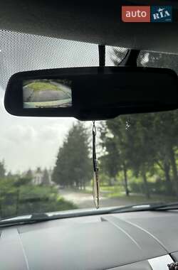 Внедорожник / Кроссовер Mitsubishi Outlander 2011 в 