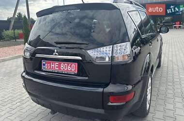Внедорожник / Кроссовер Mitsubishi Outlander 2011 в 
