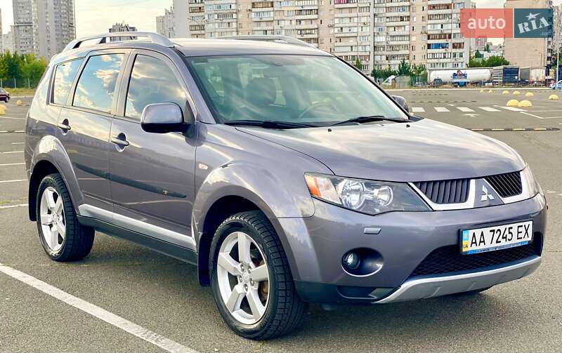 Внедорожник / Кроссовер Mitsubishi Outlander 2008 в 