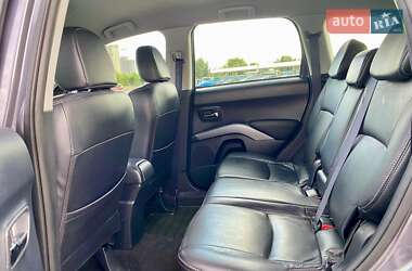 Внедорожник / Кроссовер Mitsubishi Outlander 2008 в 