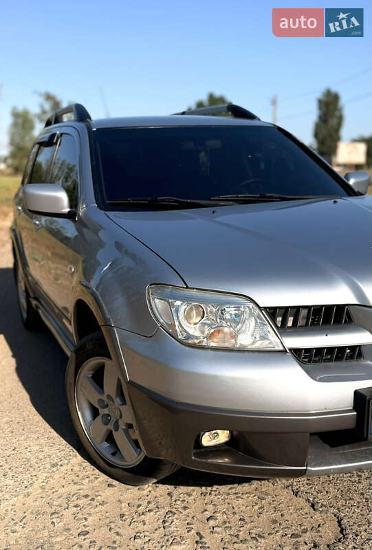 Mitsubishi Outlander 2006