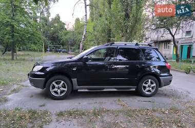 Внедорожник / Кроссовер Mitsubishi Outlander 2006 в 