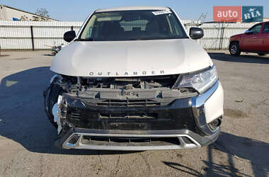 Позашляховик / Кросовер Mitsubishi Outlander 2020 в Запоріжжі