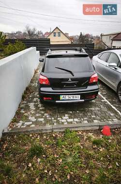 Внедорожник / Кроссовер Mitsubishi Outlander 2005 в 