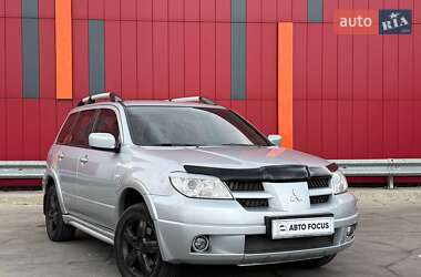 Внедорожник / Кроссовер Mitsubishi Outlander 2007 в Киеве