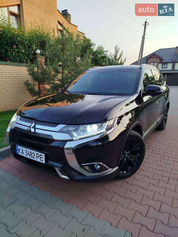 Позашляховик / Кросовер Mitsubishi Outlander 2018 в Білій Церкві