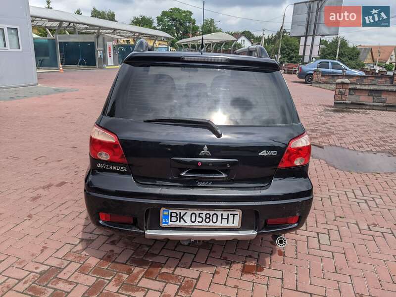 Внедорожник / Кроссовер Mitsubishi Outlander 2007 в Ровно