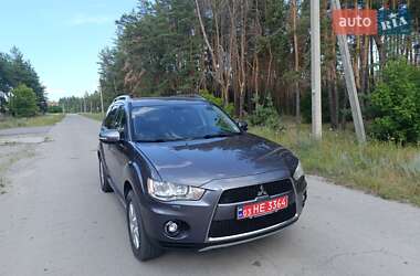 Позашляховик / Кросовер Mitsubishi Outlander 2010 в Зміїві