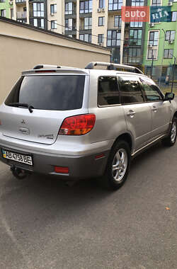 Позашляховик / Кросовер Mitsubishi Outlander 2002 в 