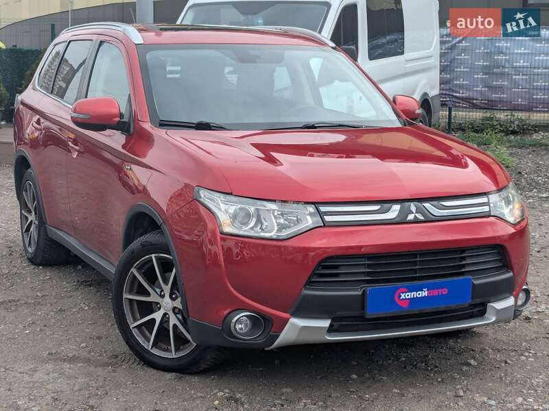 Внедорожник / Кроссовер Mitsubishi Outlander 2014 в Киеве