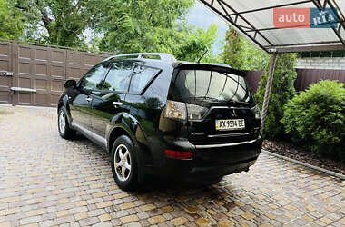 Внедорожник / Кроссовер Mitsubishi Outlander 2008 в 