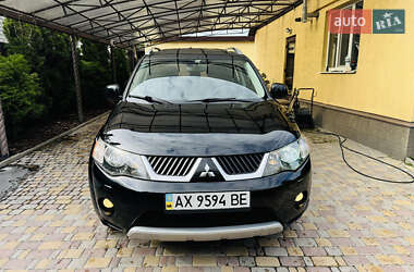Внедорожник / Кроссовер Mitsubishi Outlander 2008 в 