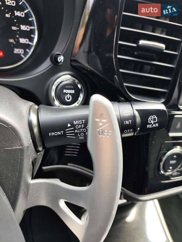 Внедорожник / Кроссовер Mitsubishi Outlander 2019 в Кривом Роге