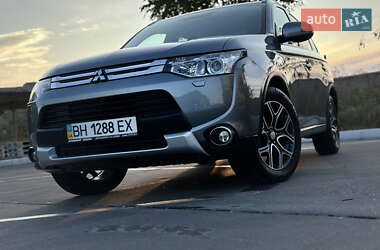 Mitsubishi Outlander 2014