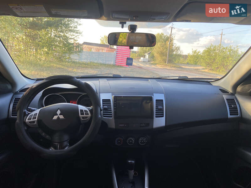 Позашляховик / Кросовер Mitsubishi Outlander 2007 в Безлюдівці
