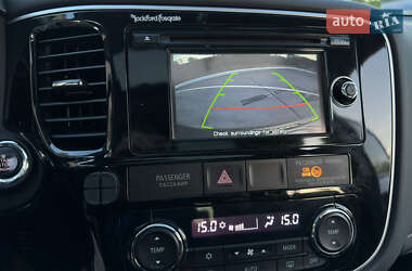 Внедорожник / Кроссовер Mitsubishi Outlander 2014 в 