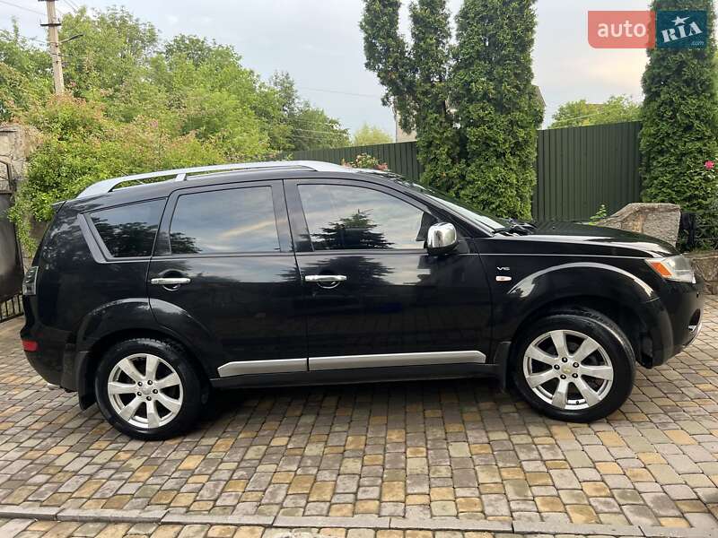 Внедорожник / Кроссовер Mitsubishi Outlander 2007 в Хмельницком