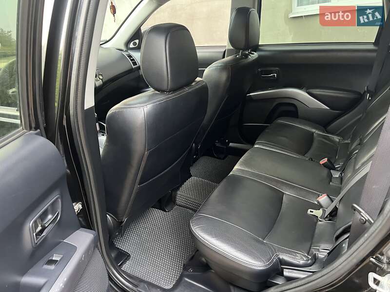 Внедорожник / Кроссовер Mitsubishi Outlander 2007 в Хмельницком