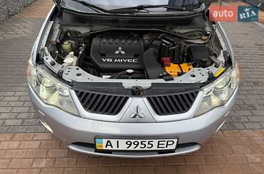 Внедорожник / Кроссовер Mitsubishi Outlander 2007 в 