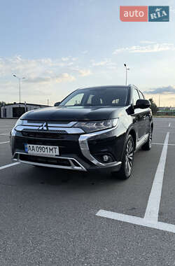 Mitsubishi Outlander 2018