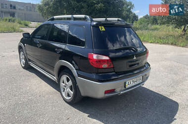 Внедорожник / Кроссовер Mitsubishi Outlander 2005 в 