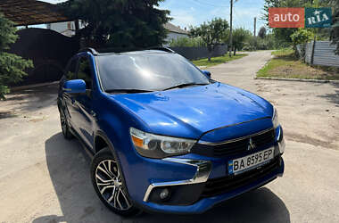 Позашляховик / Кросовер Mitsubishi Outlander 2016 в Харкові