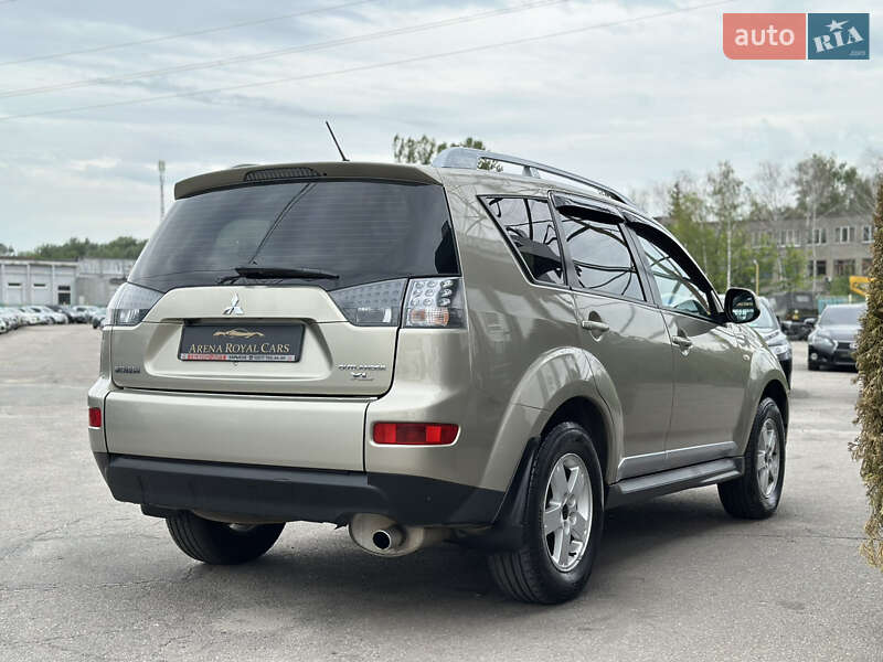 Внедорожник / Кроссовер Mitsubishi Outlander 2009 в Харькове