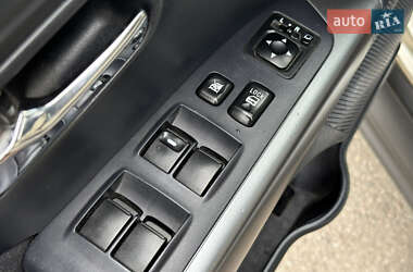 Внедорожник / Кроссовер Mitsubishi Outlander 2009 в Харькове