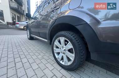Внедорожник / Кроссовер Mitsubishi Outlander 2010 в 